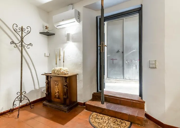 Guesthost - Ballaro's Arches - Cortile Scimeca Apartment *